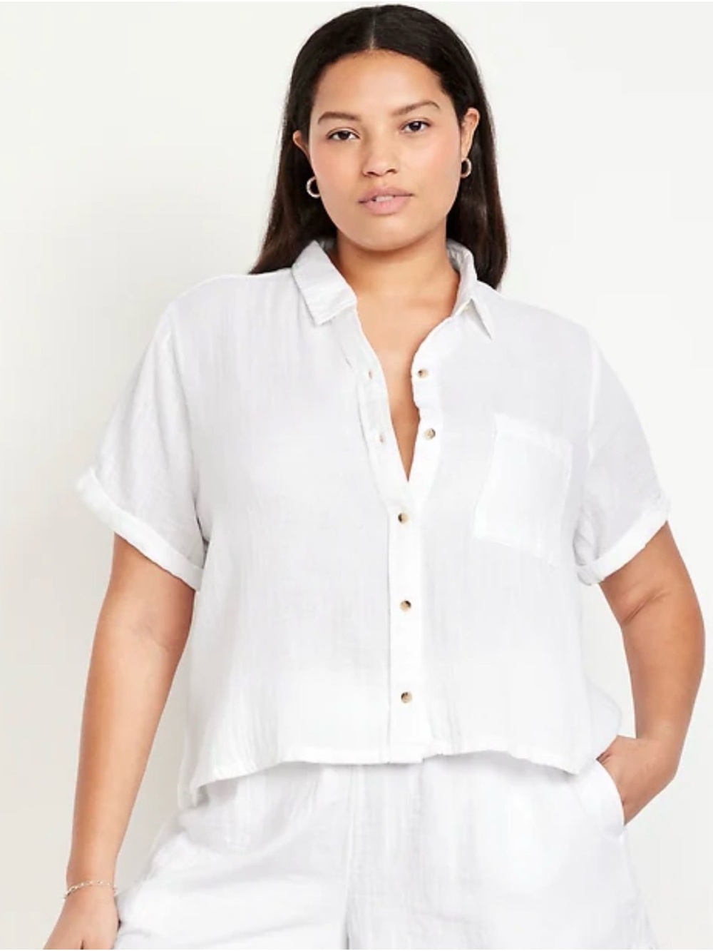 Old Navy Loose Crinkle White Short-Sleeve Button-Up Shirt - Women